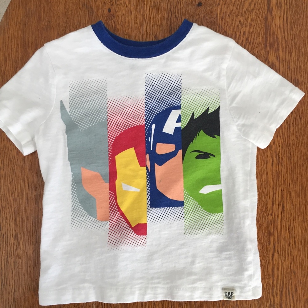 Baby gap MARVEL Avengers Hero tee 4T